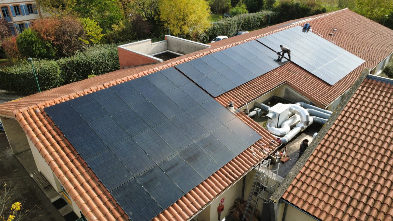 Installation de panneaux solaires photovoltaiques français par Tousolar